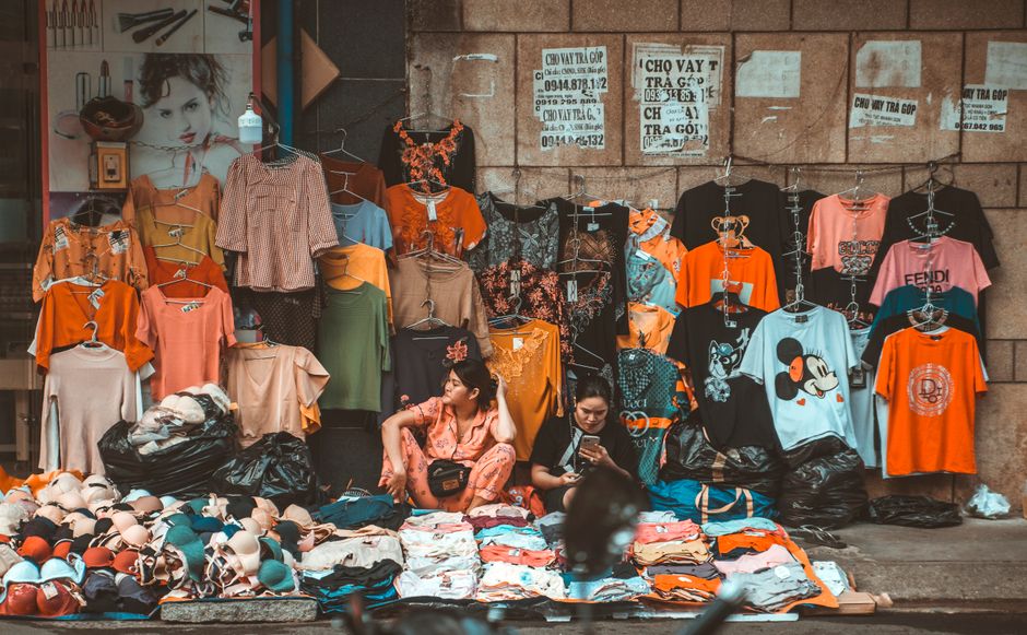 Lote de roupas variadas