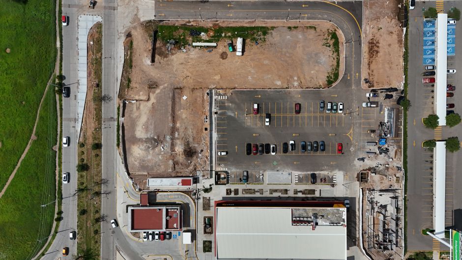 Lote comercial em avenida
